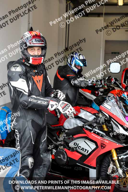 estoril;event digital images;motorbikes;no limits;peter wileman photography;portugal;trackday;trackday digital images